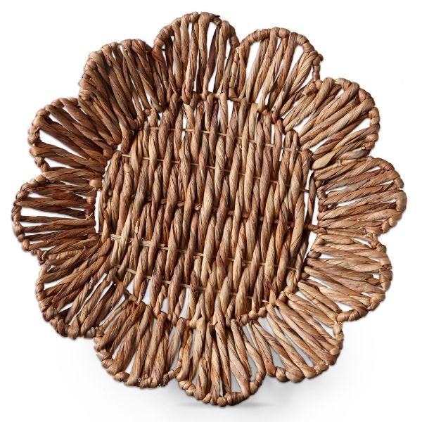 Picture of scallop decorative basket - natural