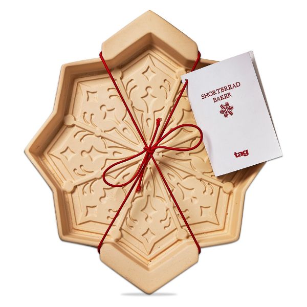 Picture of snowflake shortbread baker - natural